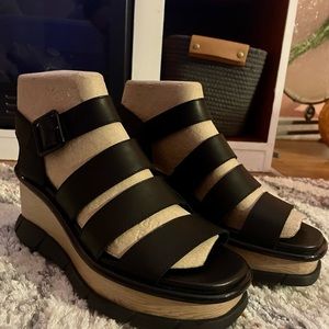 WOMEN'S JOANIE™ III ANKLE STRAP WEDGE SANDAL SIZE 7